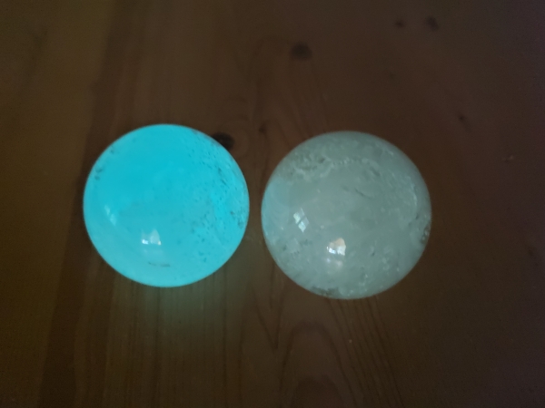 Briefbeschwerer 60mm fluoreszierend